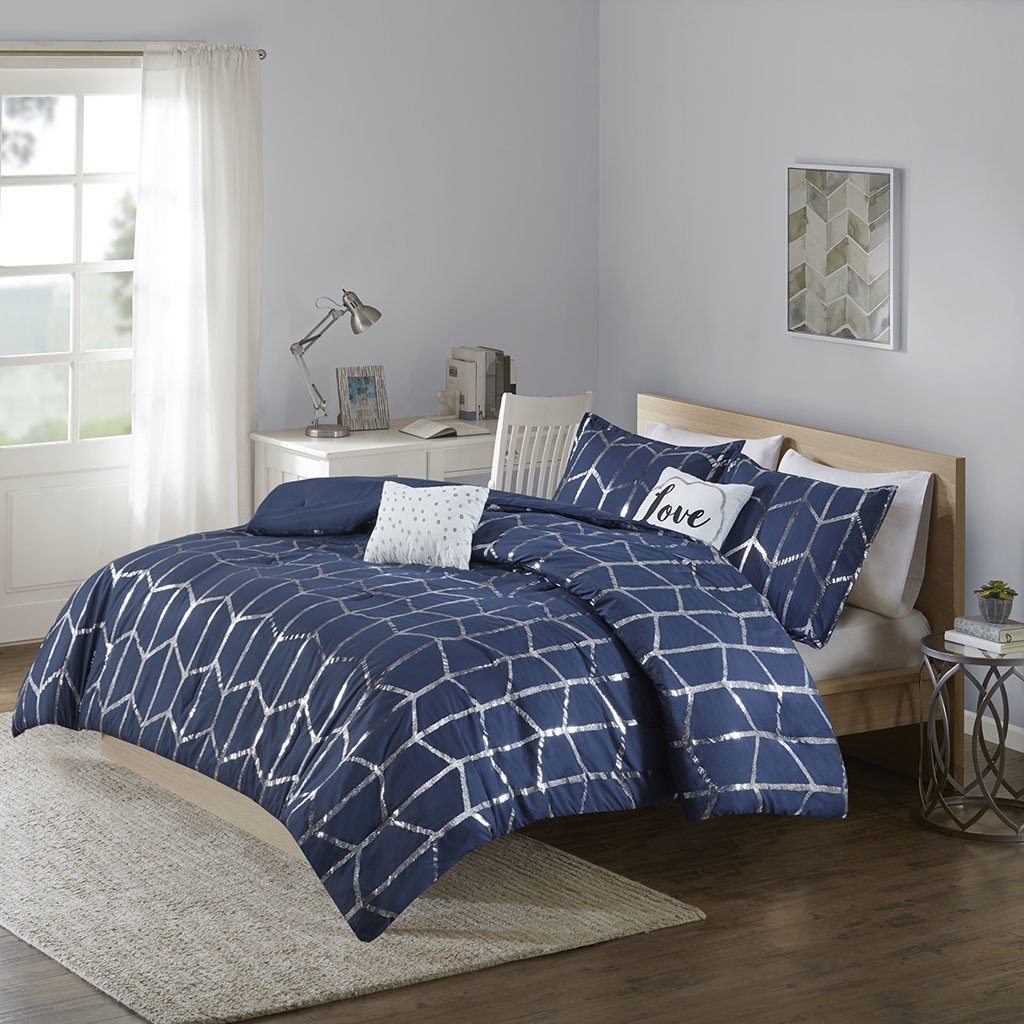 Raina Metallic Printed Comforter Set Raina Metallic Printed Comforter Set
